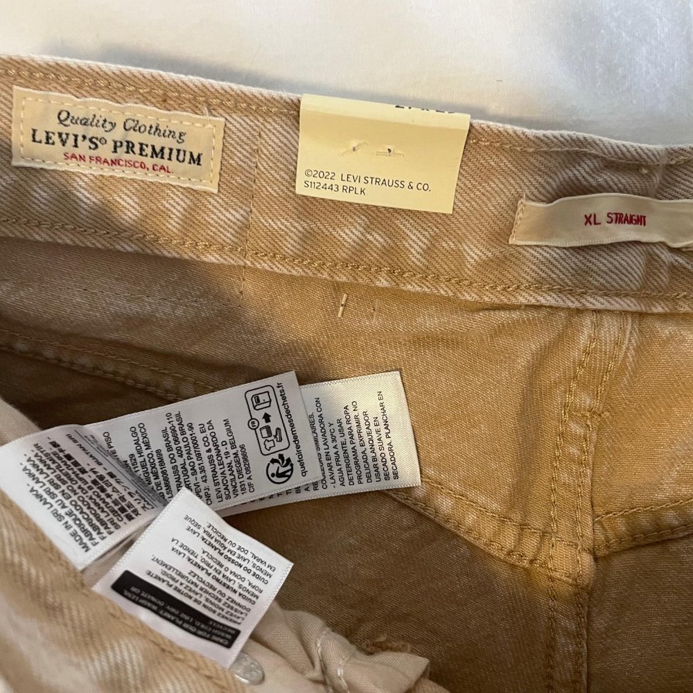 Levi's Beige Flare & Wide Leg Jeans - Picture 7 of 9